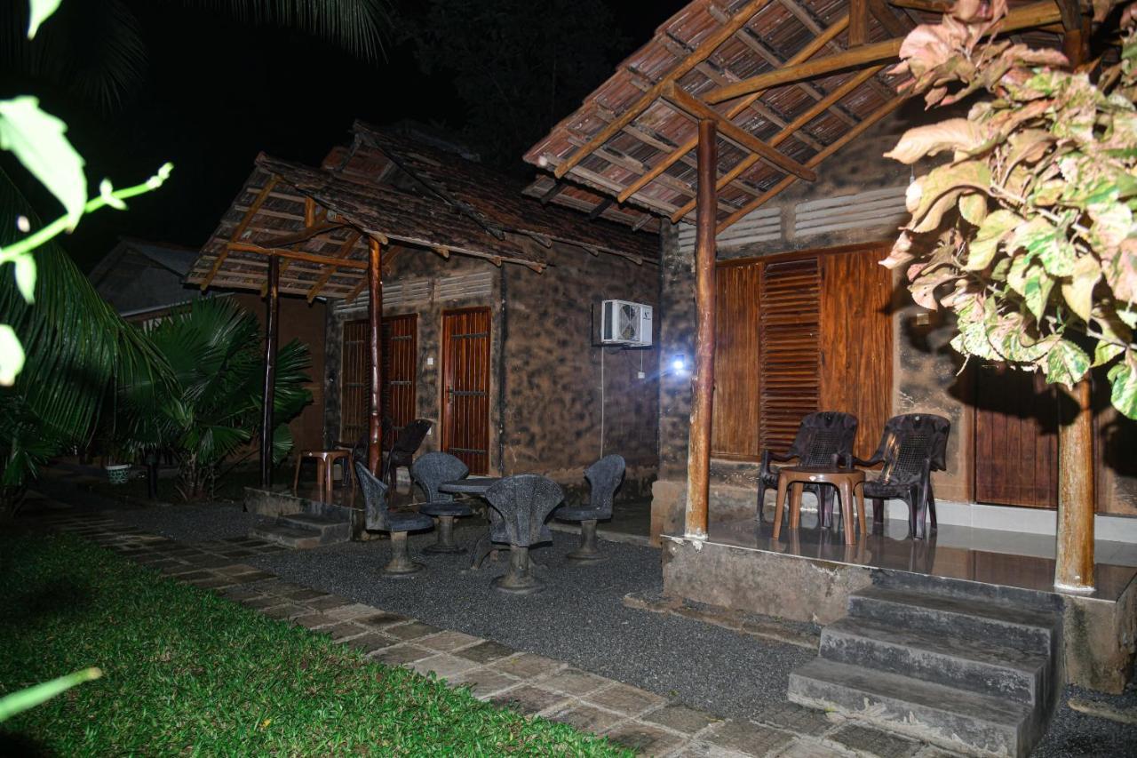 Clay House Hotel Удавалаве Екстериор снимка